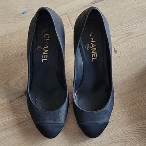 75mm Chanel pumps
